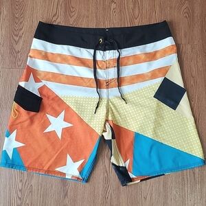 Quiksilver Checkered Stars Patchwork Colorful Busy Mens Swim Shorts Trunks Sz L